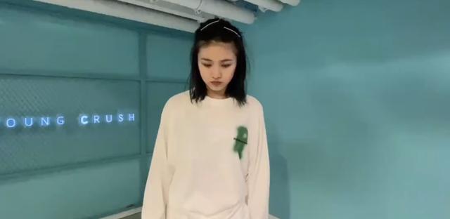 肆无忌惮的美|汪峰女儿舞蹈比赛得冠，章子怡激动发文老母亲骄傲，惨遭网友调侃