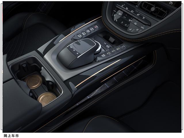 阿斯顿马丁DBX波摩版！全球限量18台 搭4.0T V8发动机 配专属车漆