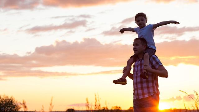 如何将儿子培养成一位“有范儿”的优秀男士？