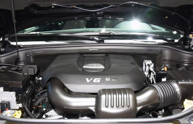 为销量，大切诺基跌至41万，V6+8AT，完胜三菱帕杰罗