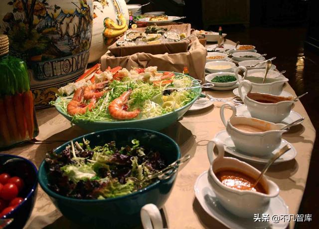 自助餐4种“看不见的贵菜”，看着不起眼，你吃得越少老板越高兴