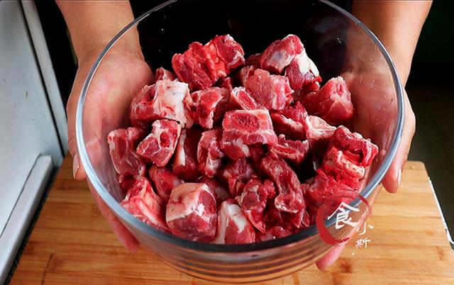 做排骨时请牢记这“3不放”，肉香味正还不腥，一顿能吃一大盘