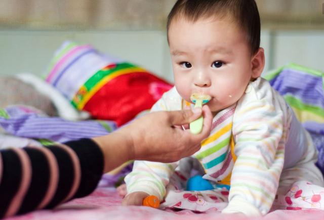 『超级宝妈』孩子挑食怎么办，强迫性吃饭遭反弹，尊重孩子差异性做好3件事