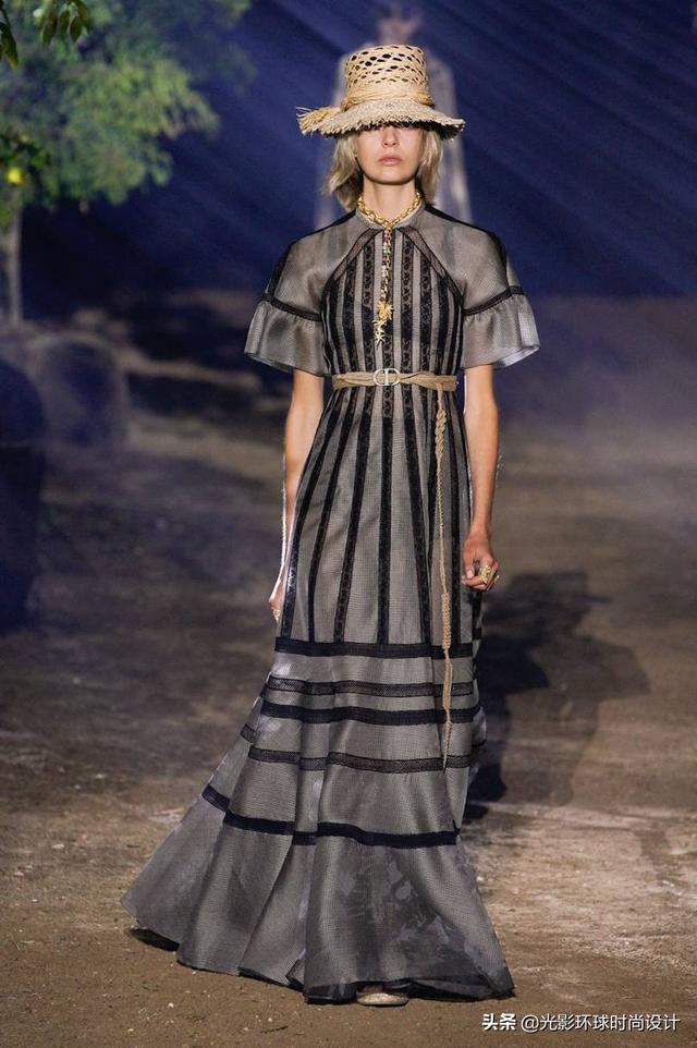 最时尚Christian Dior 2020春夏系列-贴近自然的森林秀