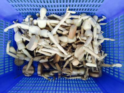 你的育儿经|当建构区搬到了户外,孩子能搭出一整个世界