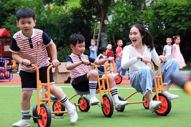 「天使宝贝」养儿真能“防老”吗?十年后,独生子女和二胎家庭之间的差别很大