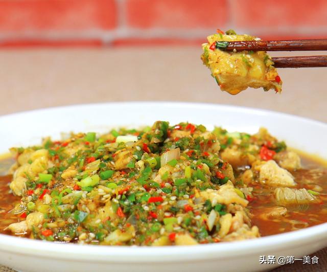 吃一口就能征服你的香麻鸡！唇舌跳动不停，秘诀全在料汁里