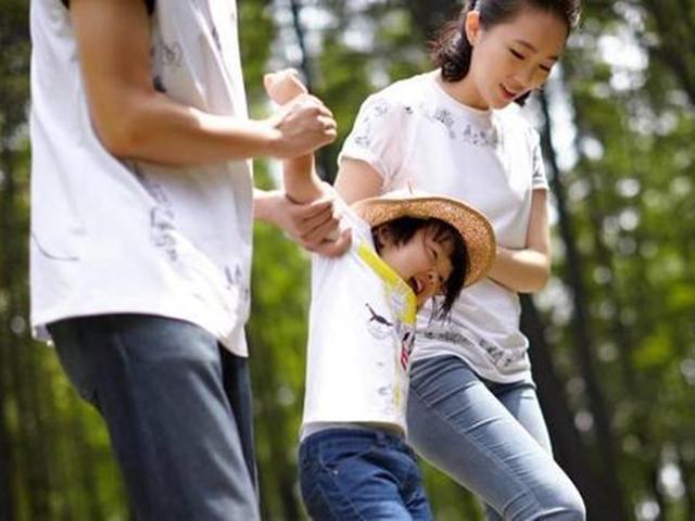 「超级宝妈」孩子没开学，作为一个宝妈该不该出去工作？