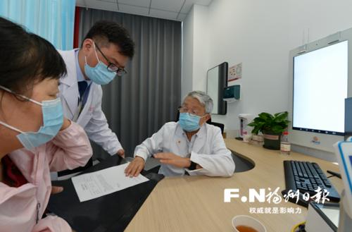 医院|医疗“国家队”入驻滨海新城 华山附一医院开诊