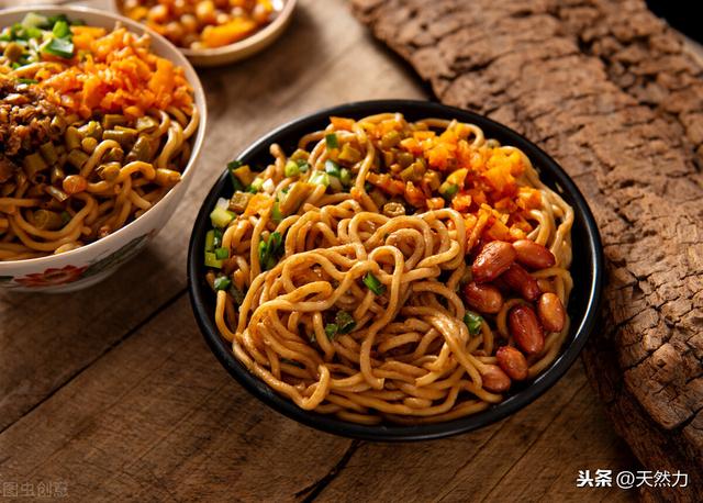 热干面酱汁调法，酱汁香浓味美，太好吃了