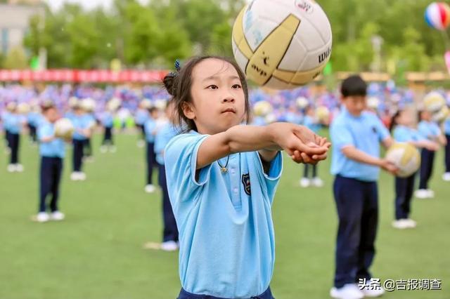 近视|青少年近视问题不容忽视！专家告诉你如何用心呵护孩子的“心灵之窗”