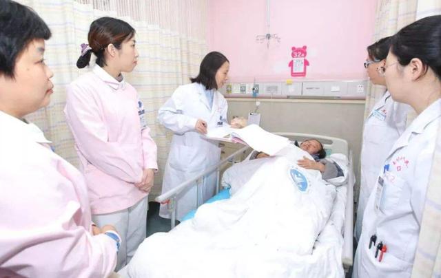 『超级宝妈』生娃该选“综合医院”，还是“妇幼保健院”？孕妈参考这几点选择