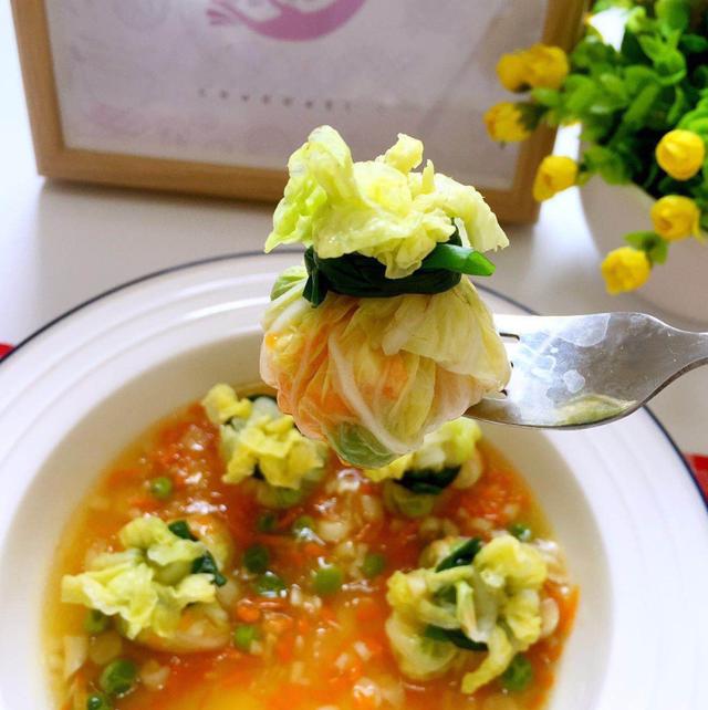 白菜不炖也不炒，换个新“花样”，不仅好吃，“颜值”还高