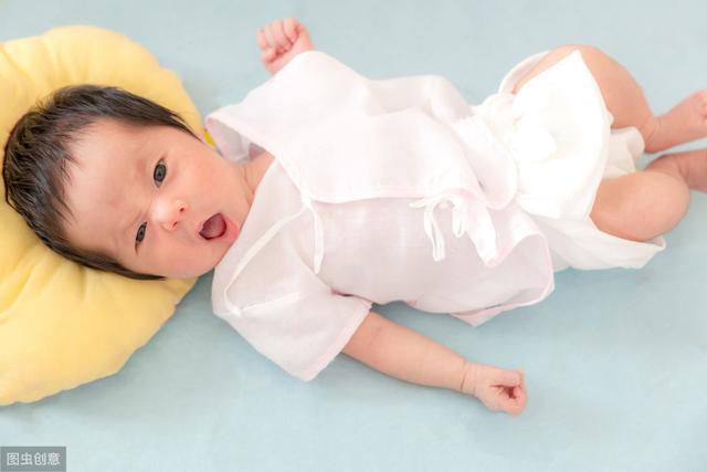 超级宝妈|婴儿一出生就给宝宝喂奶粉，儿科医生：别那么着急，早喂奶粉不好