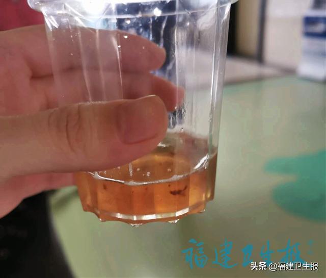 【福建卫生报】怒!福建一宝宝出生不到两天胃出血,竟是因被家人喂这种“神仙水”