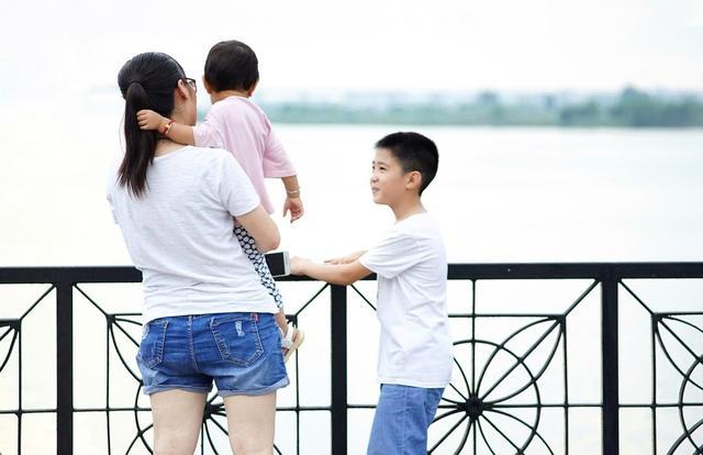 你的育儿经@为何越是被忽视的孩子，越是孝顺父母？这些心理，条条戳心