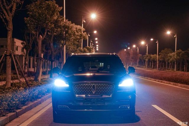 『约吗旅行』美女携飞行家的一天