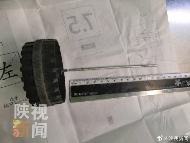 你的育儿经：12厘米玩具车轴刺入男童体内 幸好家长做了这件事
