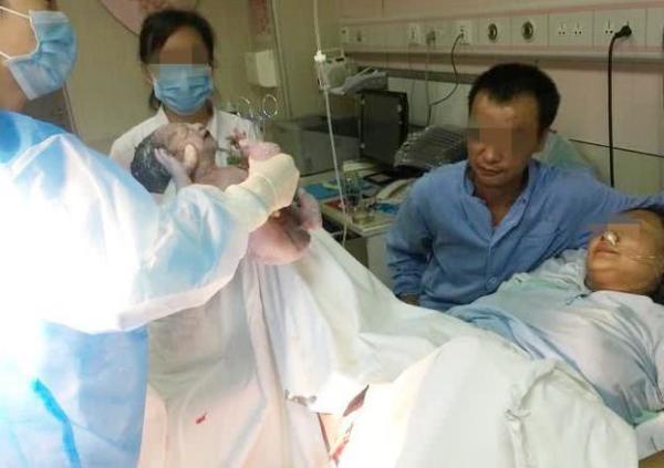 「你的育儿经」产科医生:顺产再辛苦,也别让丈夫进产房陪产,几点原因太扎心了