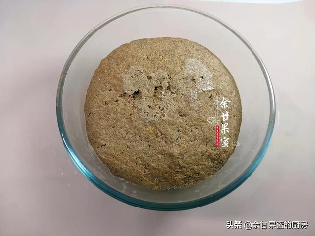 红薯全麦发面饼，方法简单，凉后不发硬，多做一点做早餐