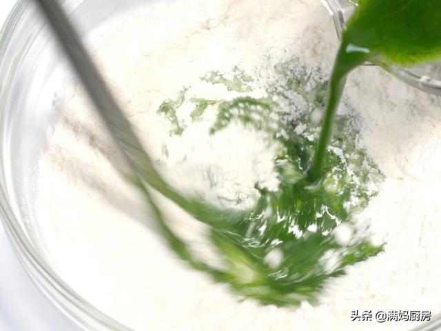 [你的育儿经]不脏手不揉面 轻松制作宝宝辅食发糕