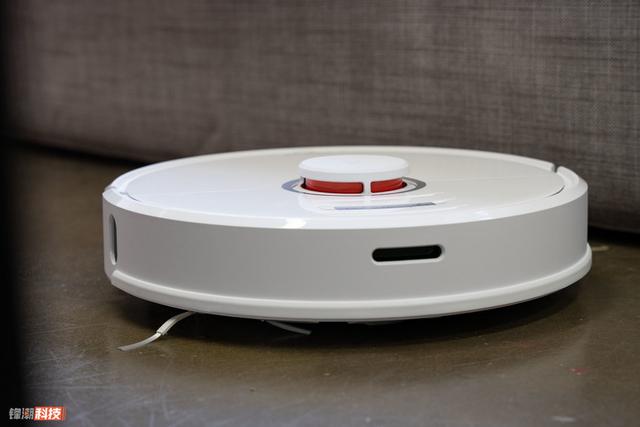 最高优惠 900 元，石头扫地机器人 T7 系列促销开启