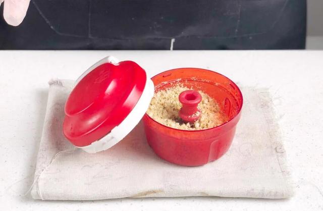 这早餐太有营养，补钙补硒，益智健脑，还能防癌降三高