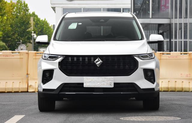 新宝骏打造大七座SUV，RS-7空间越级，有1.5T动力，适合家用