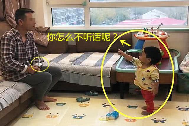 【超级宝妈】3岁女孩“训斥”爸爸无效，撸起袖子找帮手，说好的家庭地位呢？