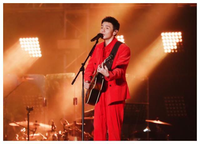 定格|李荣浩14字更博,直呼“好激动”!不想网友一提杨丞琳就扎心了