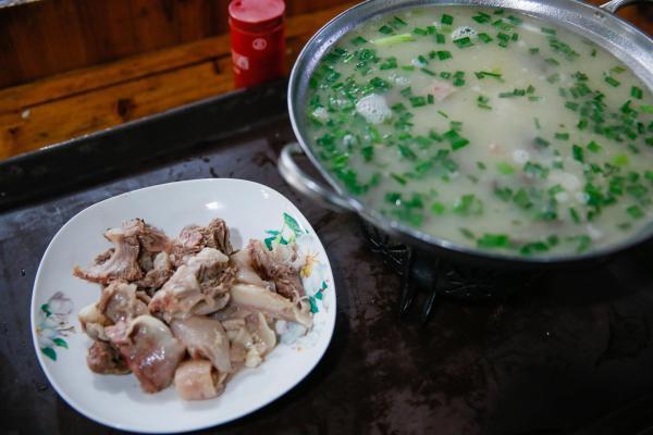 蟹黄|吃过与蟹黄汤包完全不一样的蟹黄馒头吗？这些传统美食经得住岁月检验