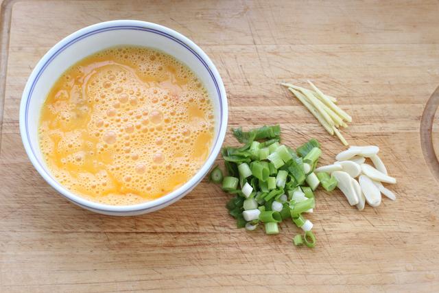 每次一遇到这菜就要两碗米饭打底，简单十分钟上桌，营养好吃