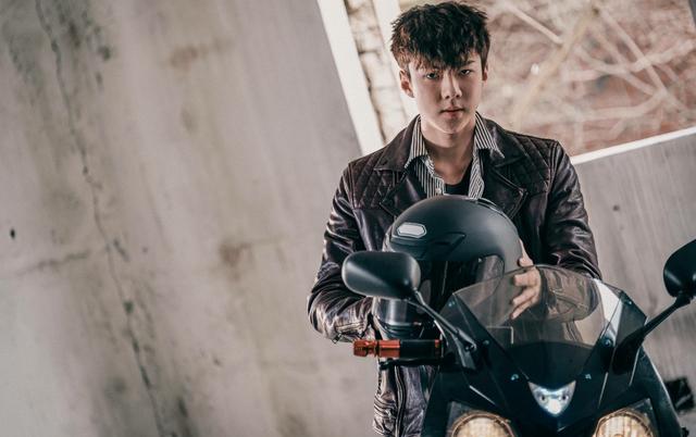 娱乐时光机|吴世勋进军电影圈，出演《海盗2》，“南韩仙子”终于被荧幕挖掘