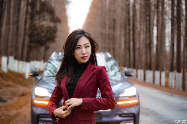 『约吗旅行』美女携飞行家的一天