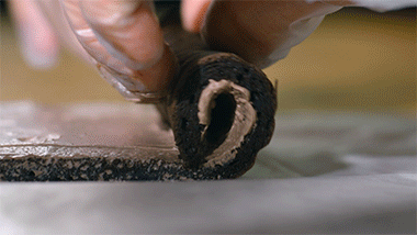 什么圣诞节，不就是找个借口吃蛋糕吗？