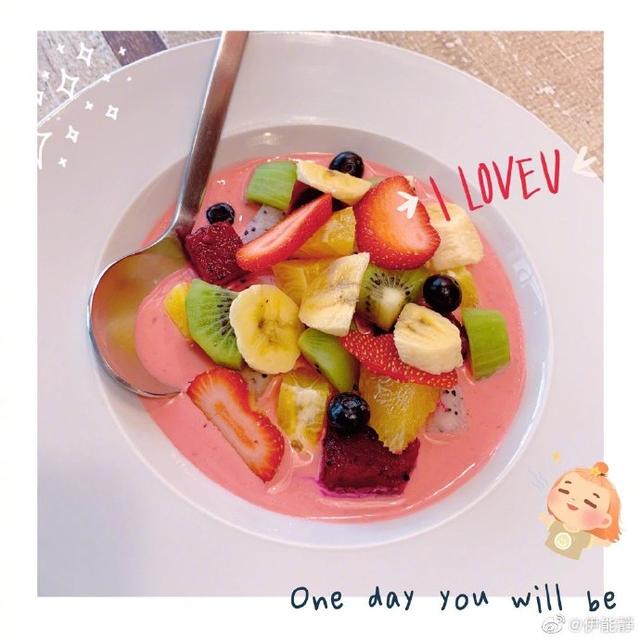 52岁伊能静近照曝光，身材曼妙美出新高度，瘦下来不靠毅力靠习惯|9号放映厅