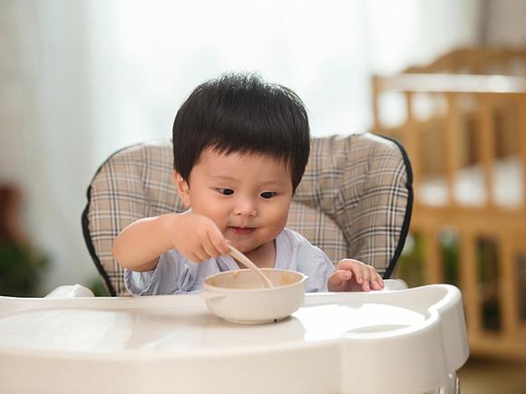 【超级宝妈】疫情期间如何增加宝宝免疫力?专家说营养是个“好帮手”