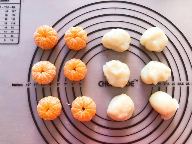 让孩子欲罢不能的橘子糯米糍，做法很简单，几块钱成本就搞定