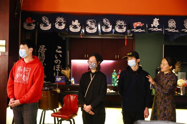 日月谈｜这家北京的餐厅，为何吸引港人组团打卡？