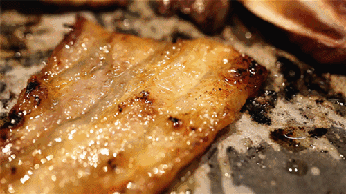 烤焦的肉吃了会致癌吗？还有烧烤为啥那么香！