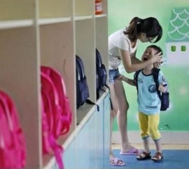 超级宝妈|幼儿园到底有没有必要上？“鲶鱼效应”很关键，父母必须权衡利弊