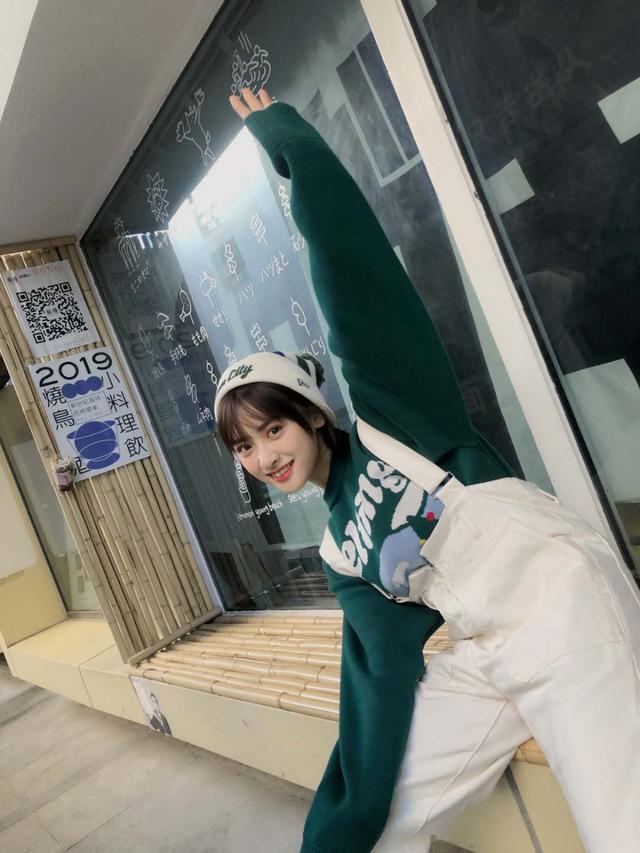 「时尚迪科」日系路线怎么走？“康康”沈月日常造型，教你轻松玩出小清新