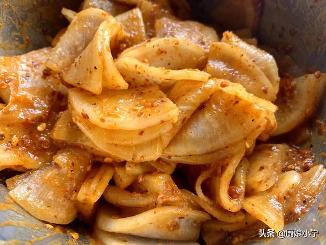 冬天，遇到这菜别手软，5毛一斤，多买点腌起来，脆爽下饭吃一冬