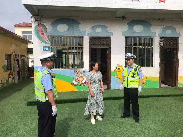 超级宝妈|【幼儿园开学记】富县交警多举措保障我县幼儿交通安全