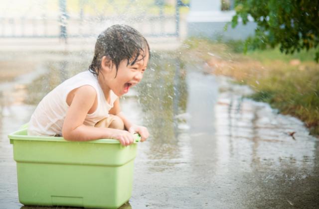 “幼教之父”陈鹤琴：孩子有这4个特征，说明你把他养得很好