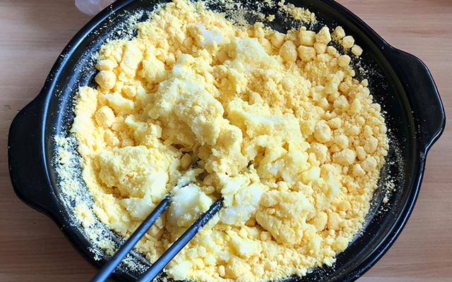 冬季早餐别将就，教你做山药红枣玉米面窝窝头，细腻香甜又营养