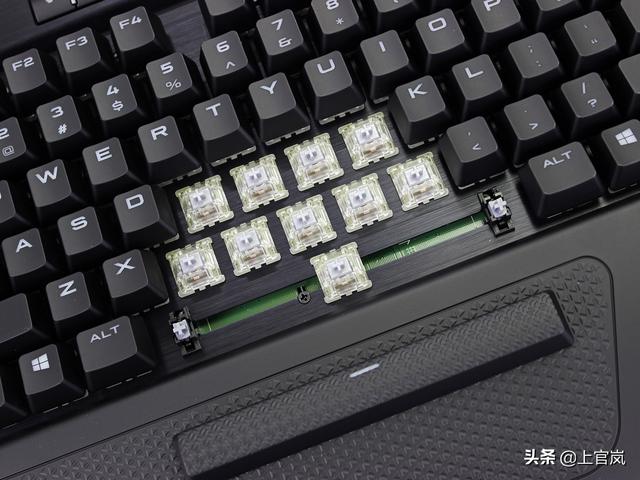 终于还是上了这条贼船，海盗船K70 RGB MK.2键盘开箱