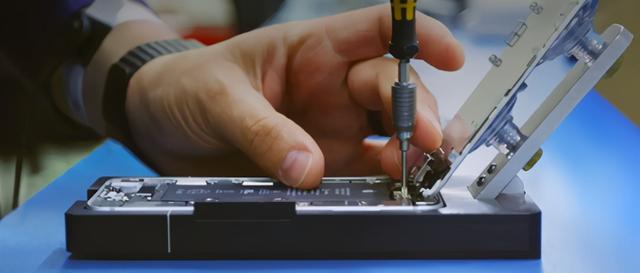 iPhone12专防华强北，从此专业维修不专业