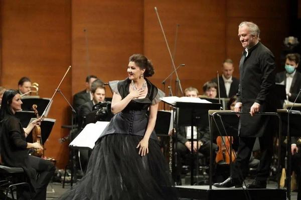 澎湃新闻|又可以去现场听音乐会了！欧洲音乐大国陆续复工演出