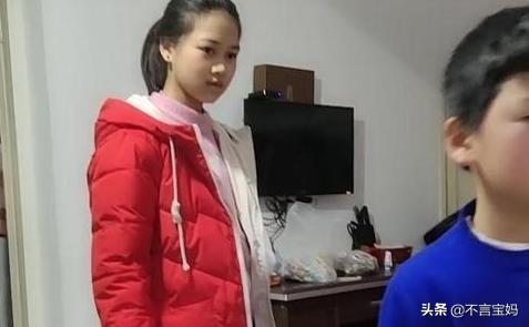 超级宝妈|弟弟不学习，被“学霸老姐”一顿揍，网友：一看就是亲姐姐